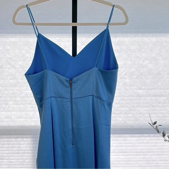 Alice + Olivia Diana V Neck High Slit Gown Cornflower Blue 6 Date Prom Formal - Picture 8 of 12